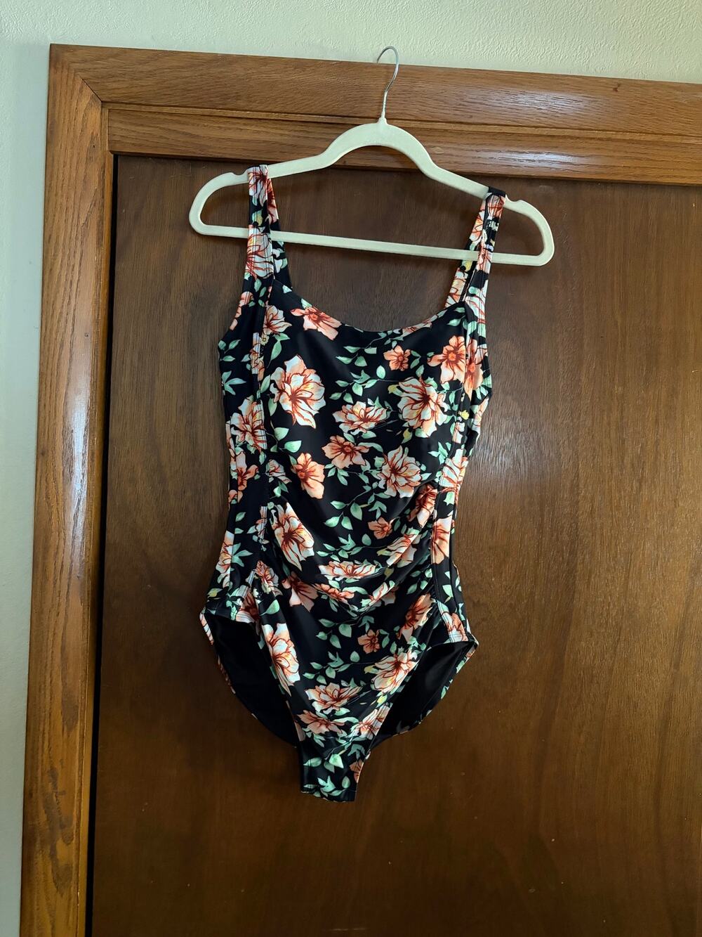 Hilor Floral One Piece Swimsuit Ruched Tummy Control Black Peach Medium